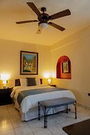 Hotel Camino Maya