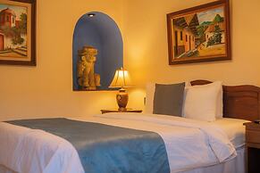 Hotel Camino Maya