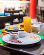 Hotel Camino Maya