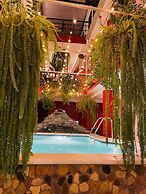 Hotel Camino Maya