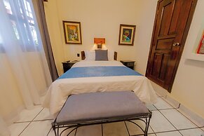 Hotel Camino Maya