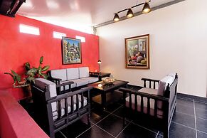 Hotel Camino Maya
