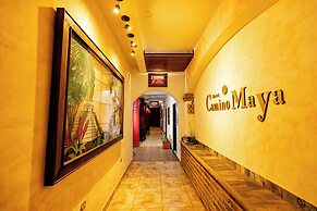 Hotel Camino Maya