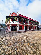 Hotel Camino Maya