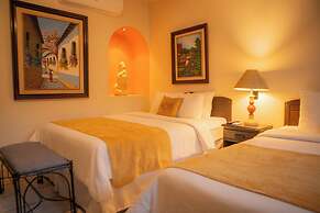 Hotel Camino Maya