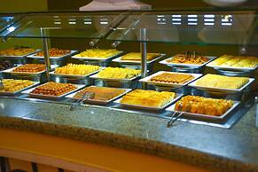 Ivy Cyrene Island Aqua Park Resort