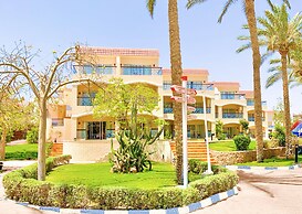 Ivy Cyrene Island Aqua Park Resort