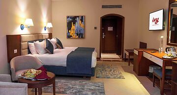 Ivy Cyrene Island Aqua Park Resort