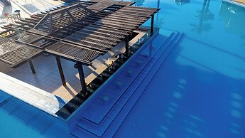 Ivy Cyrene Island Aqua Park Resort