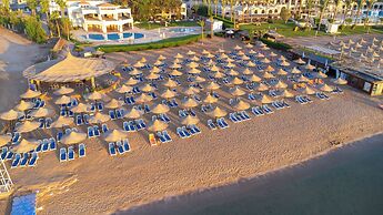 Ivy Cyrene Island Aqua Park Resort