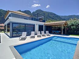Dream House by Atlantic Holiday