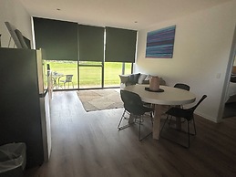 Lovely 1 Bedroom Holiday Apartment