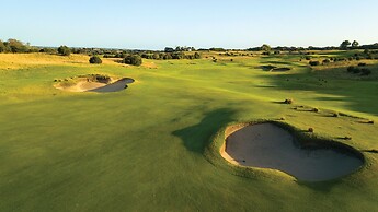 Lovely 1 Bedroom Holiday Apartment