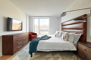 Stylish 2 BR w Roof Deck Access - Mins to NYC