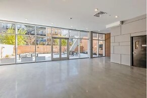 NEW Fab 4 BR - Outdoor Deck - gym - Mins to NYC