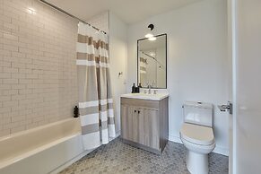 Modern 3 BR Loft -shared Deck - gym - Mins to NYC