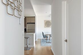 Modern 3 BR Loft -shared Deck - gym - Mins to NYC