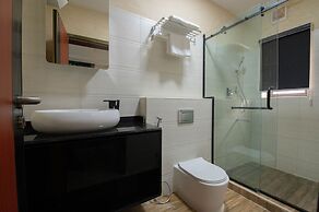 YANNA APARTMENTS BY KHALIQUES