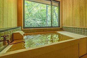 Shionoyu Onsen Rengetsu