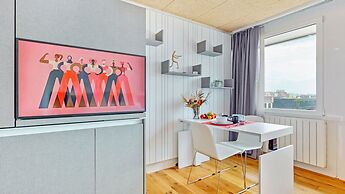 Evi's Home Hotel & Apartments