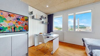 Evi's Home Hotel & Apartments