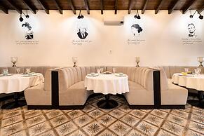 SOLAR ALVURA HEALTH HOTEL