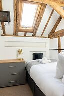 Stunning 4 Bed Sleeps 8 Cottage Parking