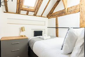 Stunning 4 Bed Sleeps 8 Cottage Parking