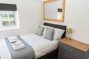 Stunning 4 Bed Sleeps 8 Cottage Parking