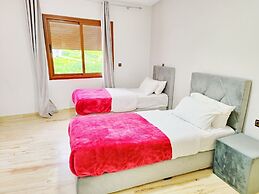 Les Belles Residences E