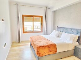 Les Belles Residences E