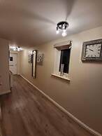 Lovely 4 Bedroom Home With Private Parking