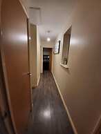 Lovely 4 Bedroom Home With Private Parking