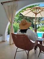 Alma Boutique Hotel