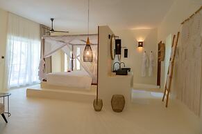 Alma Boutique Hotel