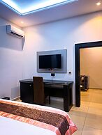 Entrust Hotel and Suites