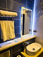 Entrust Hotel and Suites