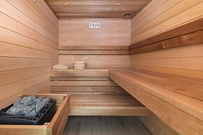 Little Laguna Delux by Renters Prestige