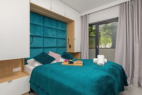 Little Laguna Delux by Renters Prestige