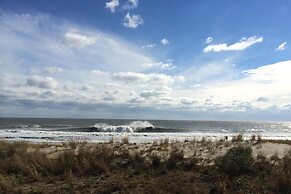 Bimini 106 2 Bedroom Condo by RedAwning