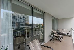 Gorgeously remodeled 2 bedroom ocean front unit - 509 South Hampton 2 