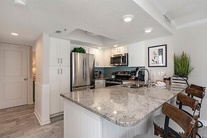 Gorgeously remodeled 2 bedroom ocean front unit - 509 South Hampton 2 