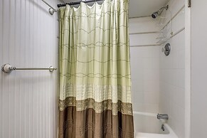 Bimini 107 2 Bedroom Condo by RedAwning