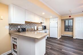 High Point South 1c 2 Bedroom Condo by RedAwning