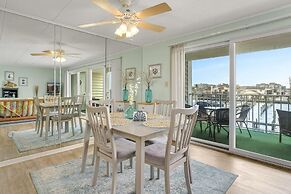 Thunder Island 147d 2 Bedroom Condo by RedAwning