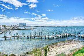 Thunder Island 147d 2 Bedroom Condo by RedAwning