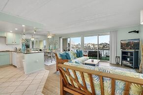 Thunder Island 147d 2 Bedroom Condo by RedAwning