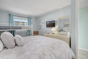 Thunder Island 147d 2 Bedroom Condo by RedAwning