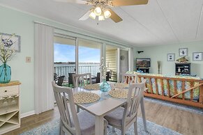 Thunder Island 147d 2 Bedroom Condo by RedAwning