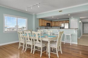 Bahia Vista I 508 4 Bedroom Condo by RedAwning